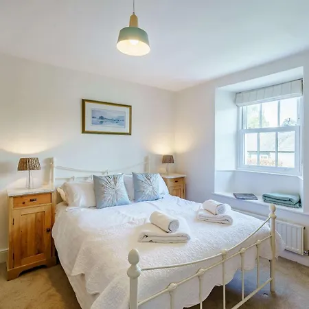 4 Bed In Sawrey Lcc33 Holiday home *
