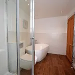 4 Bed In Nr Hawkshead Oc-lcc33 *