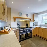 4 Bed In Nr Hawkshead Oc-lcc33 *