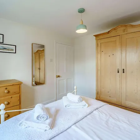 4 Bed In Nr Hawkshead Oc-lcc33 Hébergement de vacances *