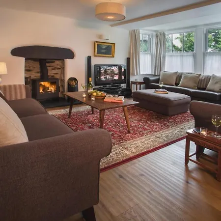 4 Bed In Nr Hawkshead Oc-lcc33 * Near Sawrey